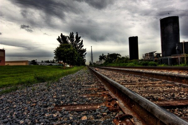 Chemin de fer dans l orage