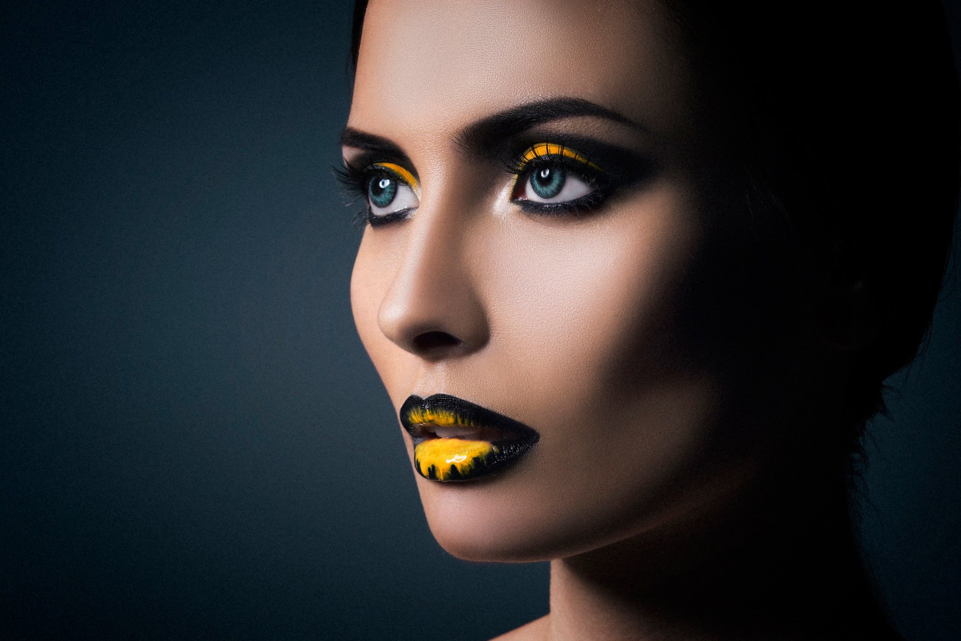 yna portrait make-up black eyes lips yellow