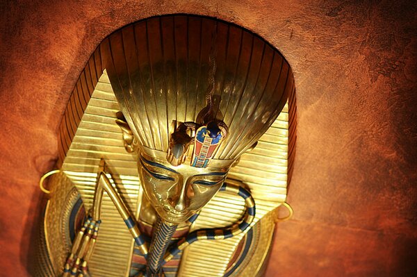 Maske des Pharao Tutanchamun aus Gold