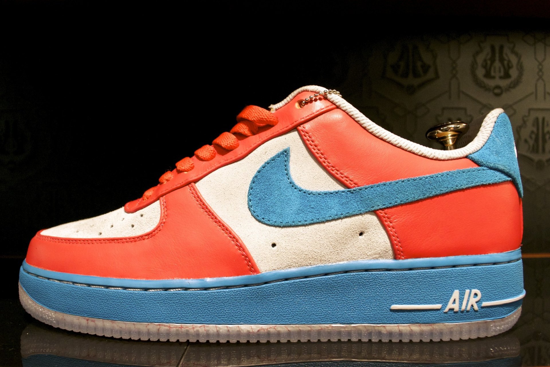 nike air force blue red