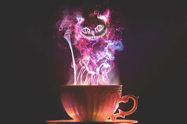 Chat de Cheshire rougeoyant de la tasse