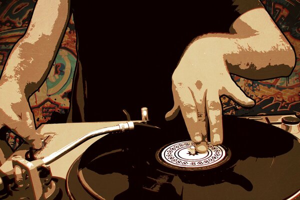 DJ tocando con las manos en el disco