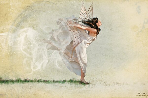 Ein Mädchen in einem weißen Kleid schwingt die Flügel