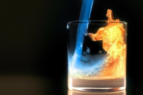 W szklance spływa ogień i woda