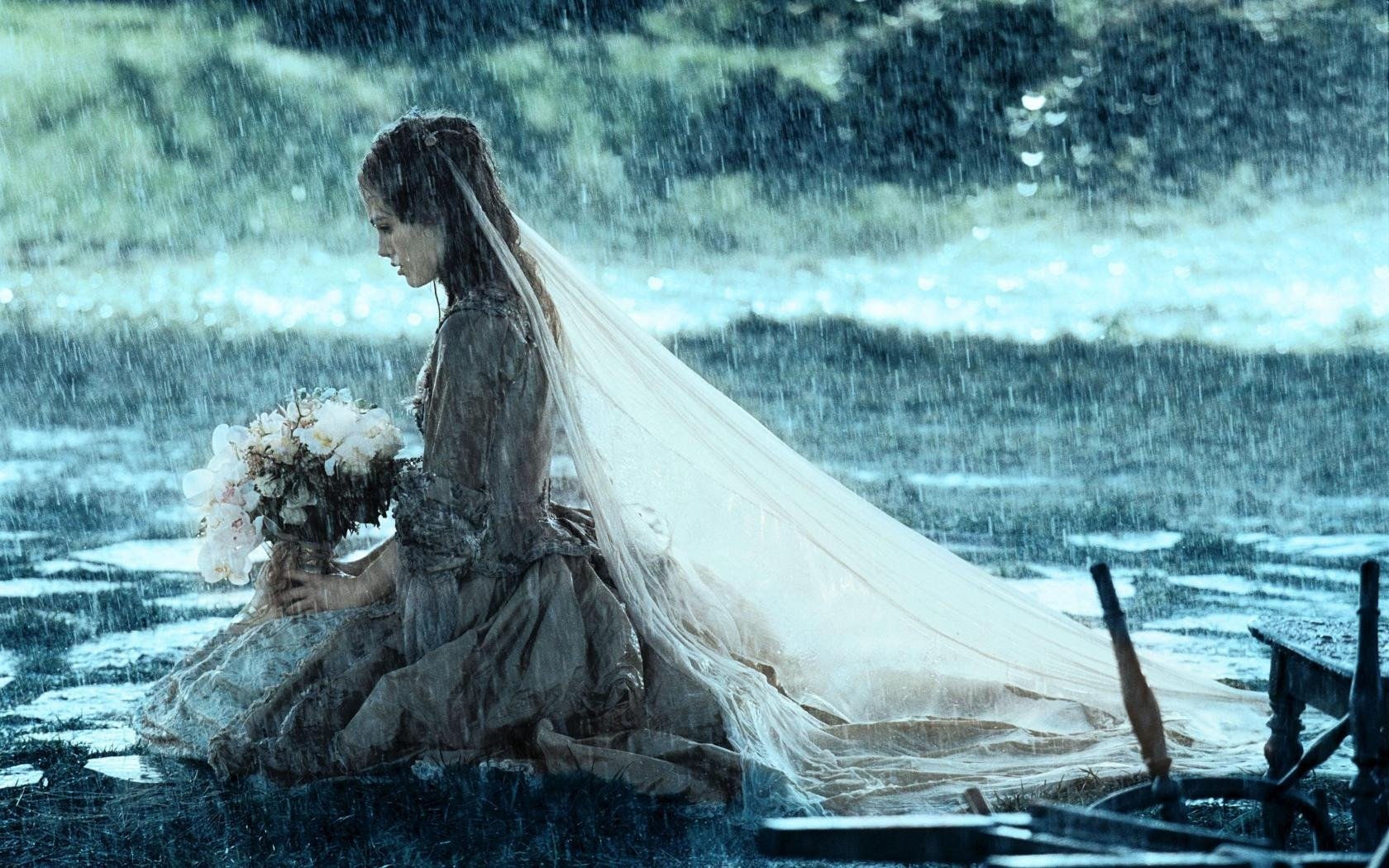 chica lluvia neesta velo ramo elizabeth swann keira knightley cofre del hombre muerto