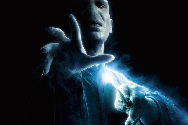 Volant de mort von Harry Potter zaubert das Licht