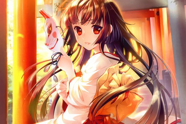 Ragazza anime in kimono con maschera in mano