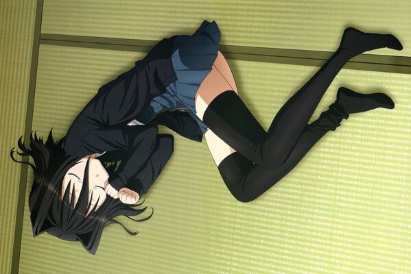 Аниме девочка с ушками спит на полу