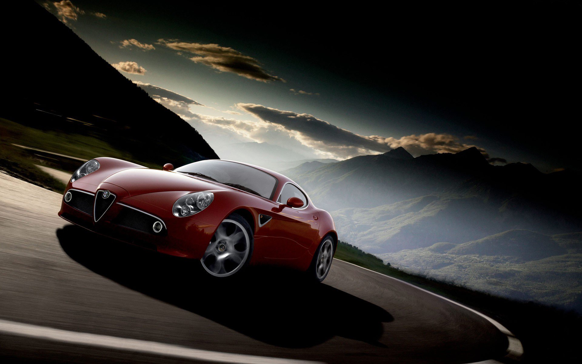 alfa romeo route montagnes nuages