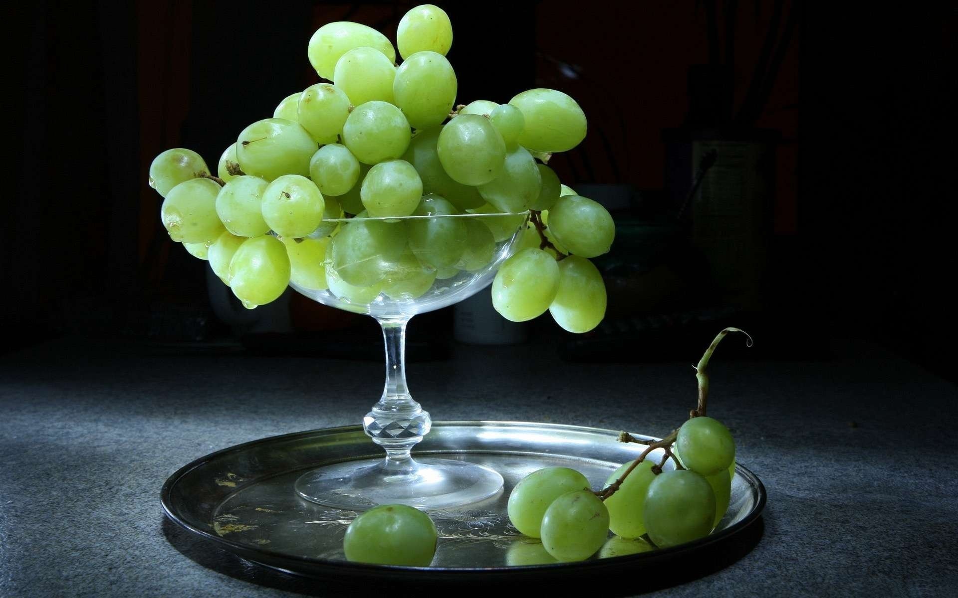 grapes vase