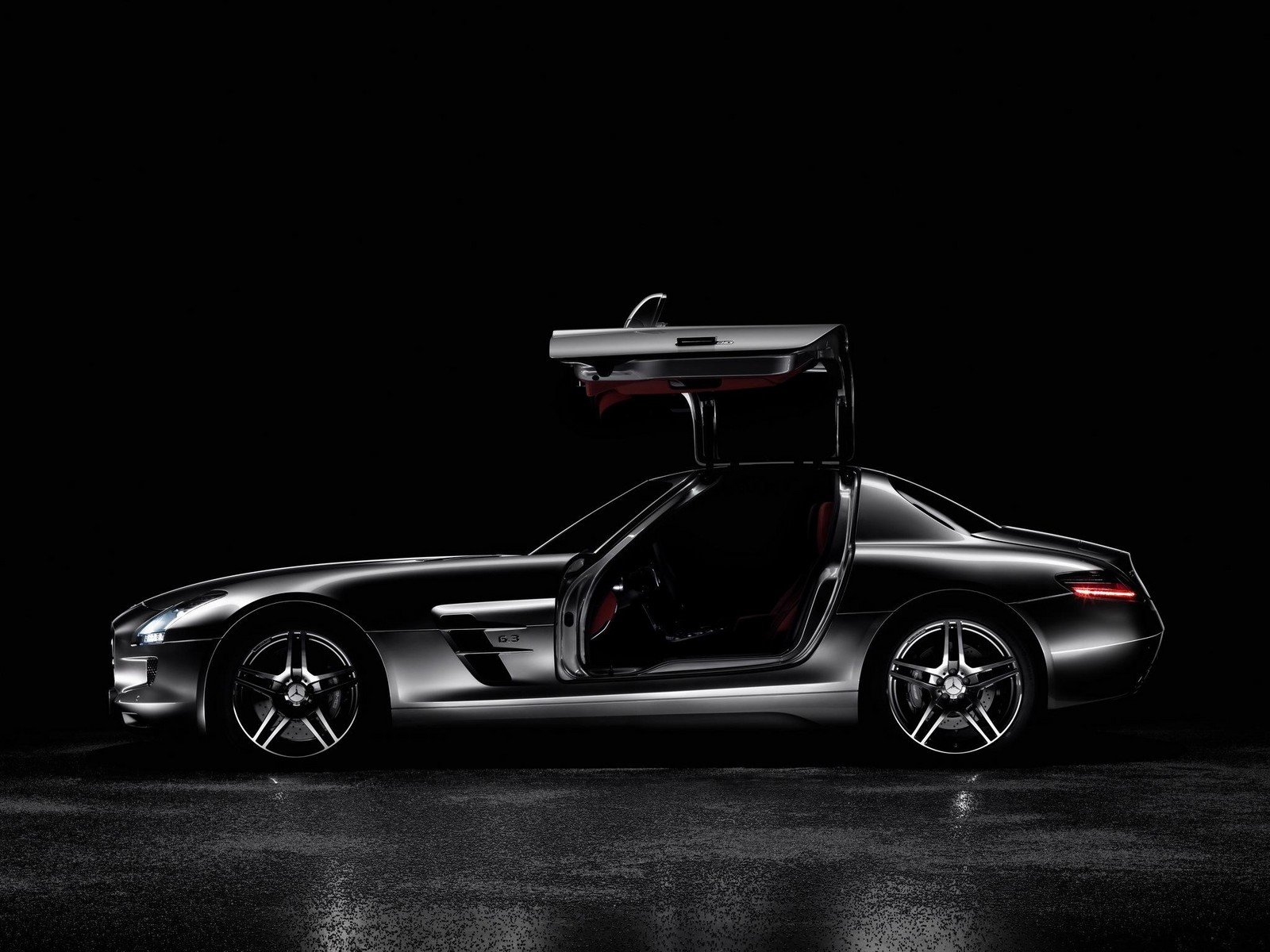 mercedes amg sls63 czarny widok z boku