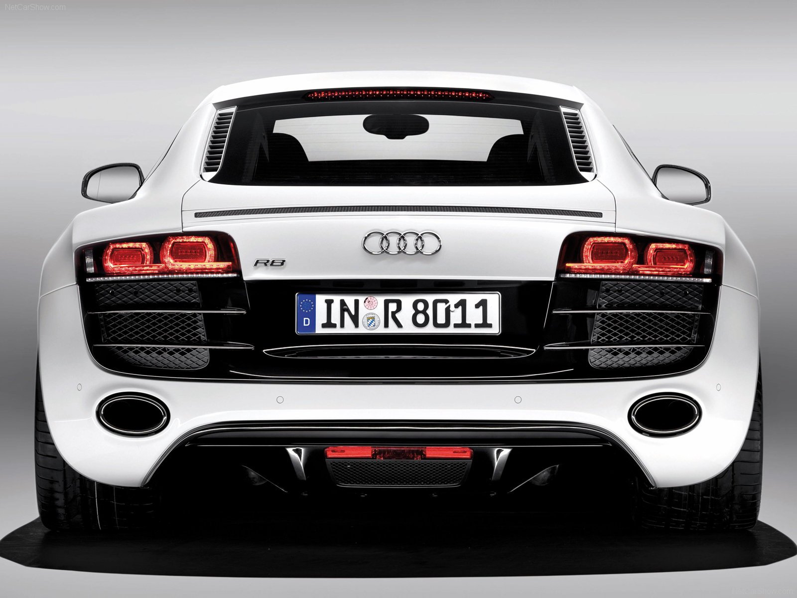 audi r8 bianco