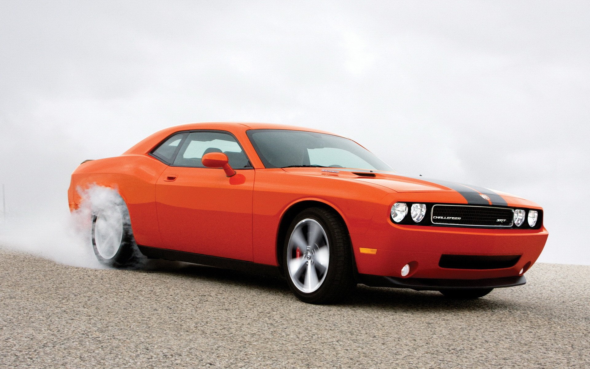 dodge challenger auto durchrutschen