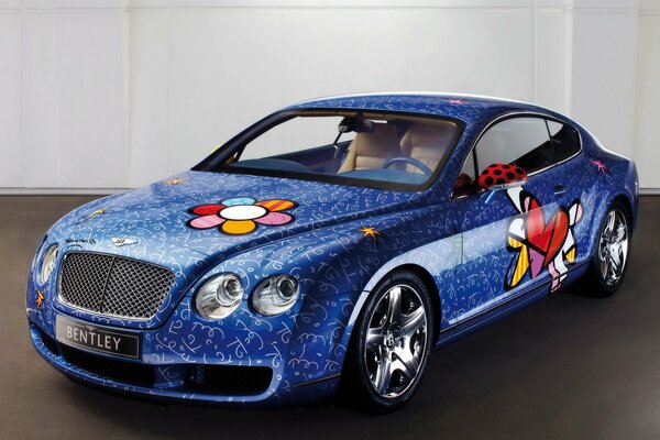 Side view of the blue car bently in the style of airbrushing