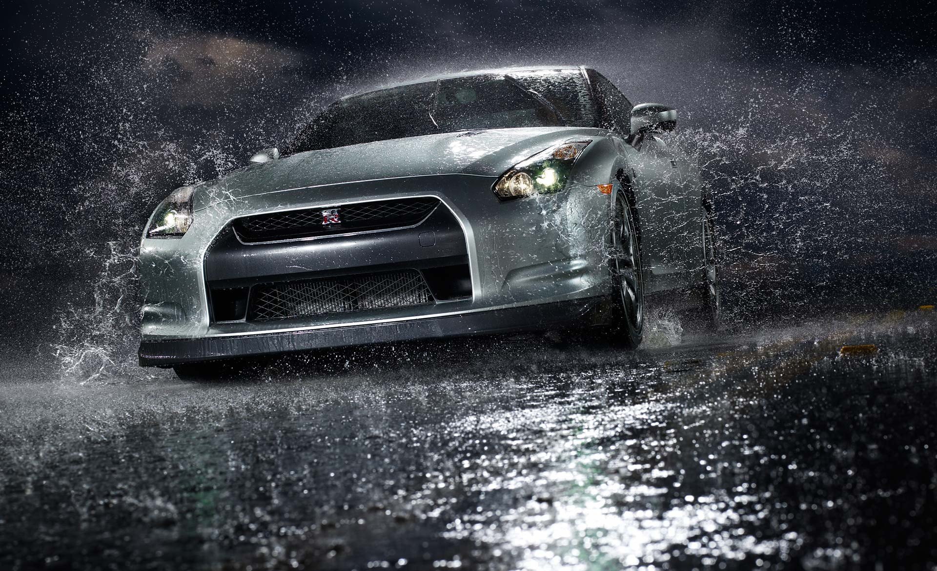 nissan gtr acqua