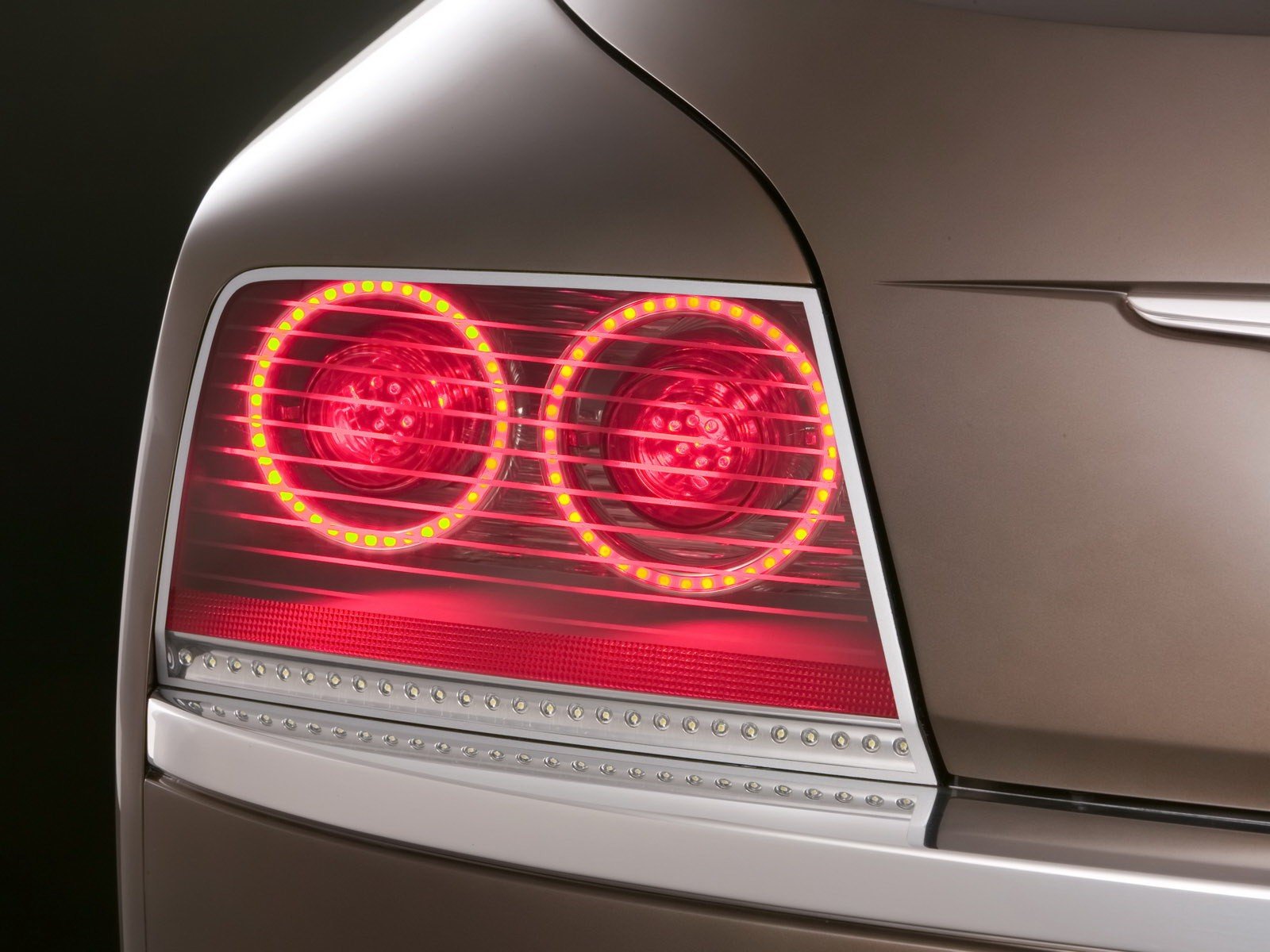 chrysler impérial concept phare led cercle points