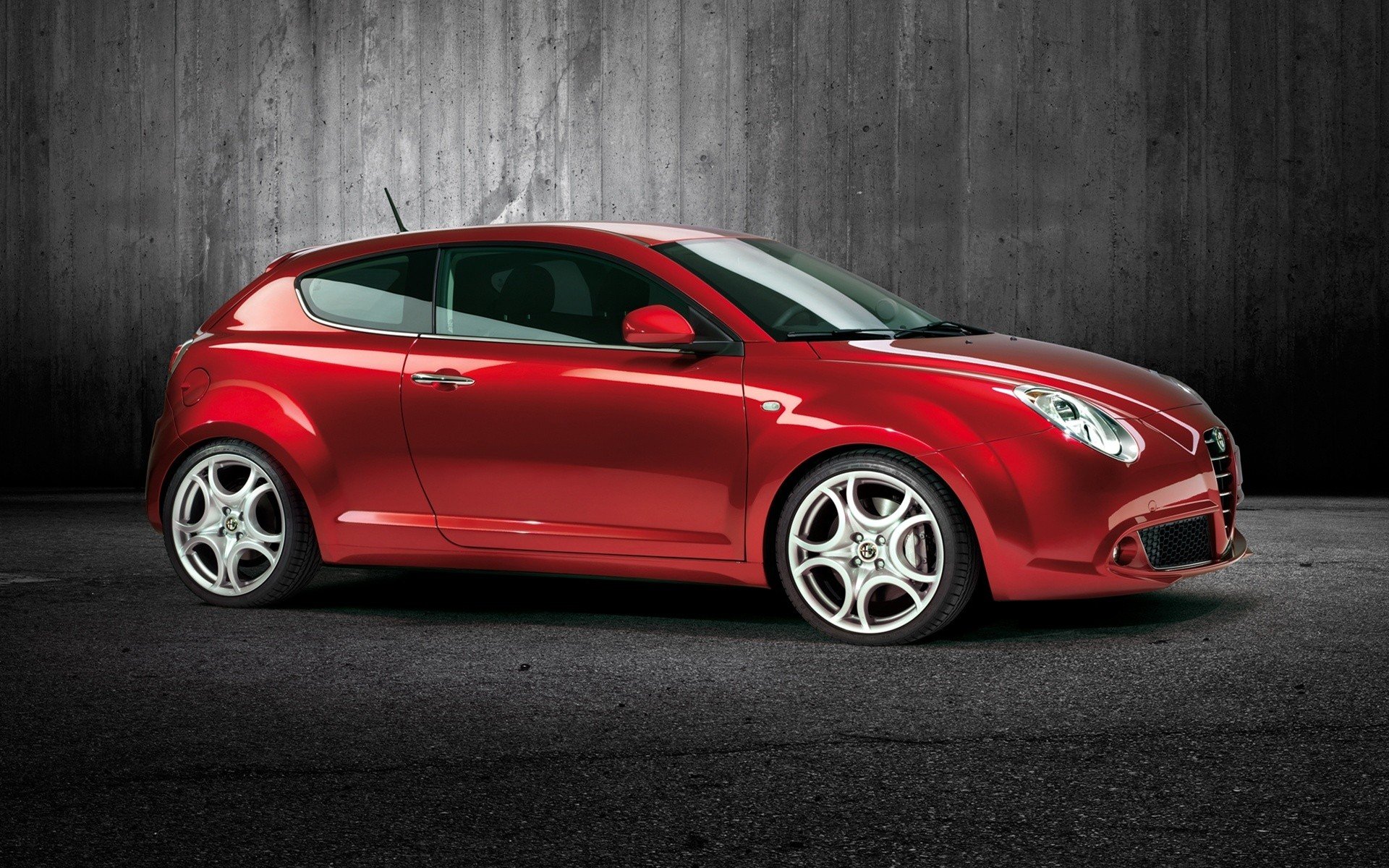 alfa romeo mito rojo