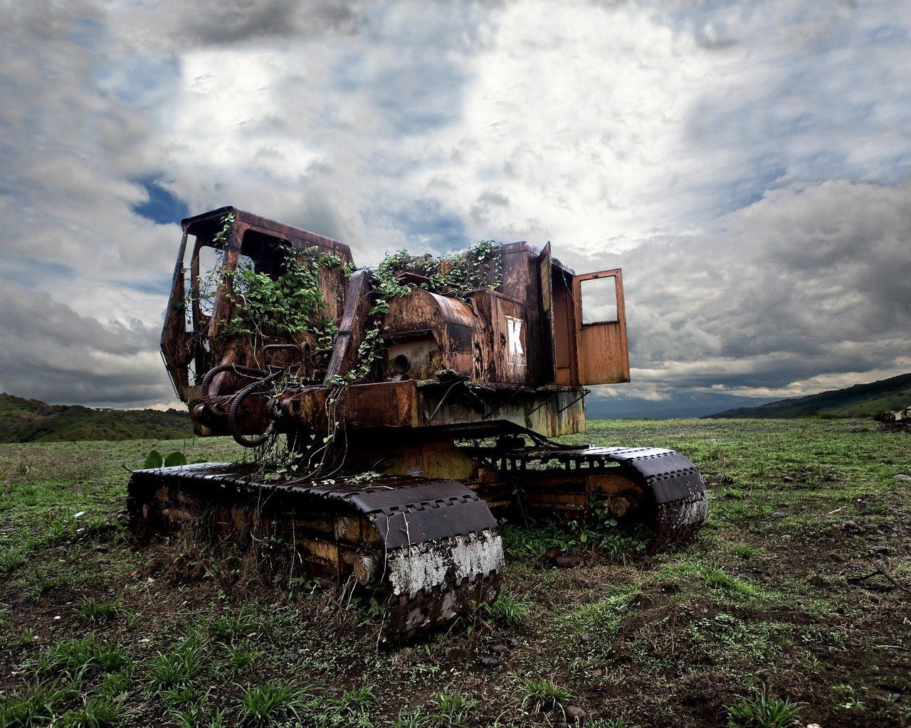 bulldozer tot verrostet