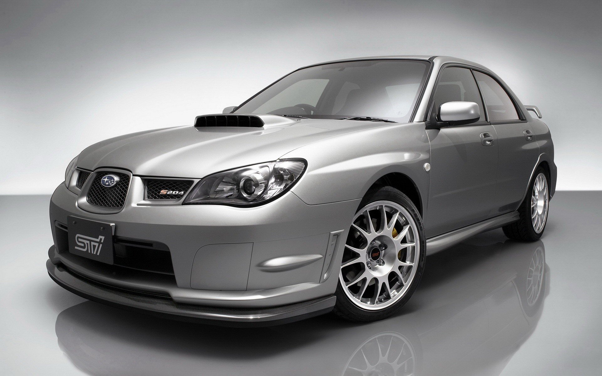 ubaru impreza серая