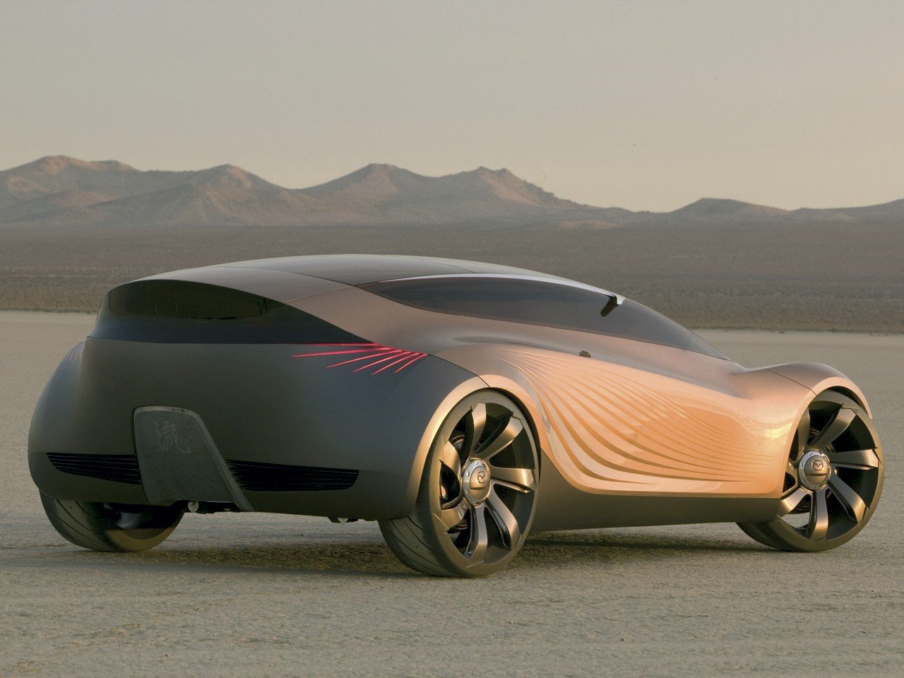 mazda concept lac