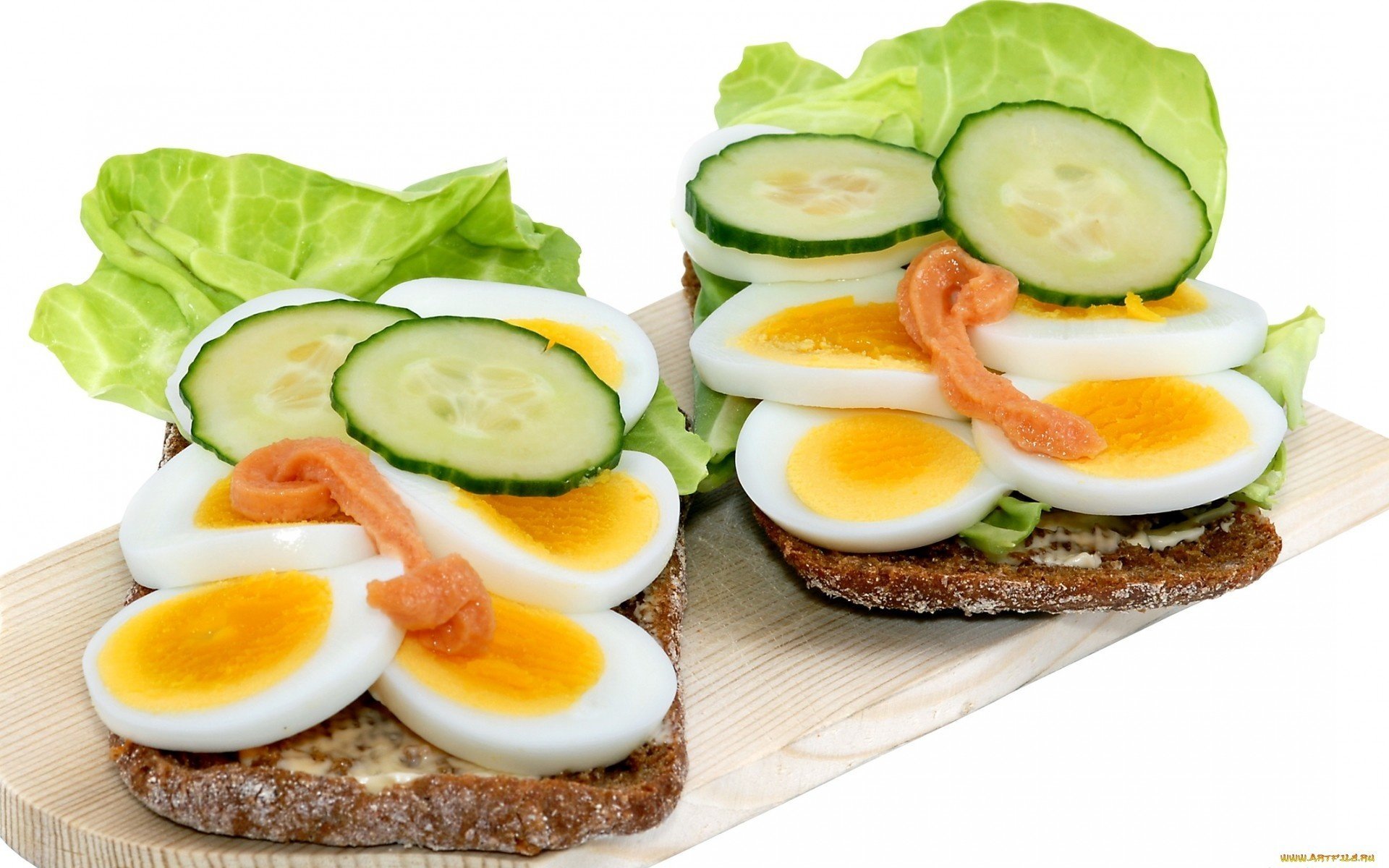 cucumber sandwich egg