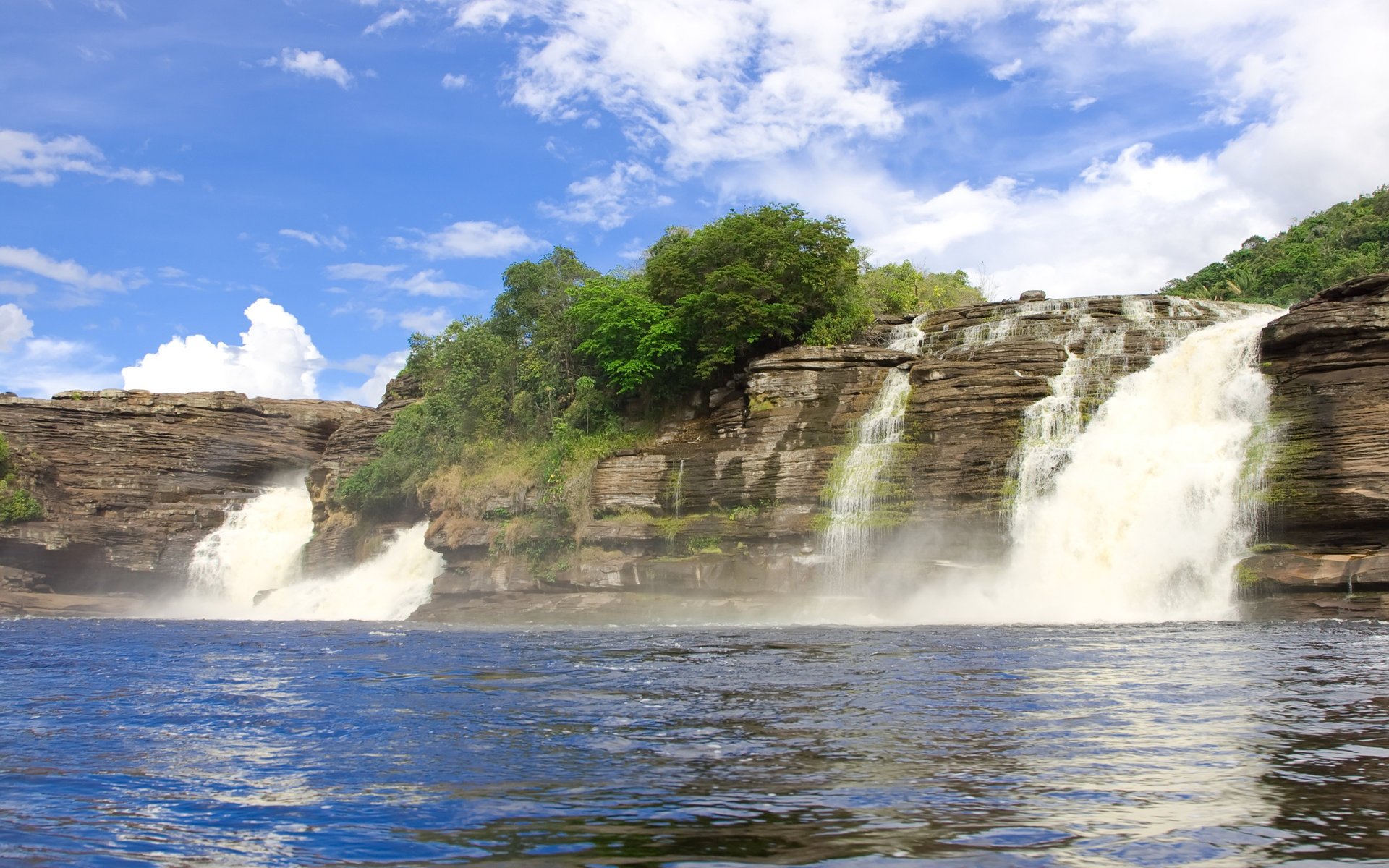 waterfall venezuela