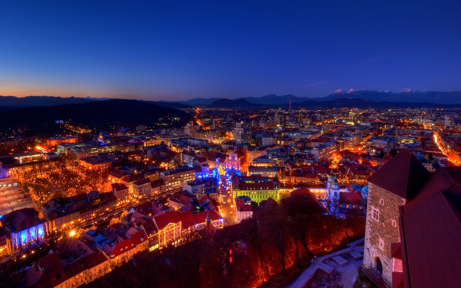 dämmerung zuhause berge schloss abend lichter alpen