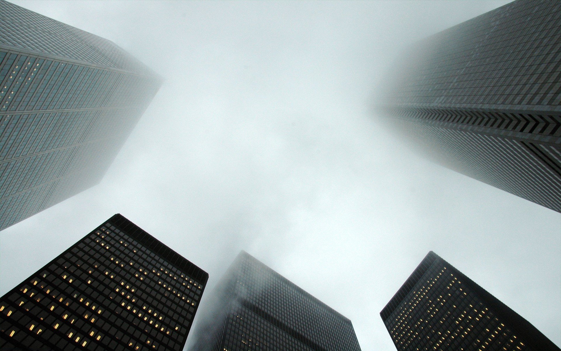 häuser nebel stadt