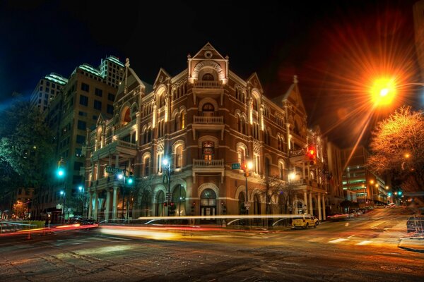 Centro città notturno