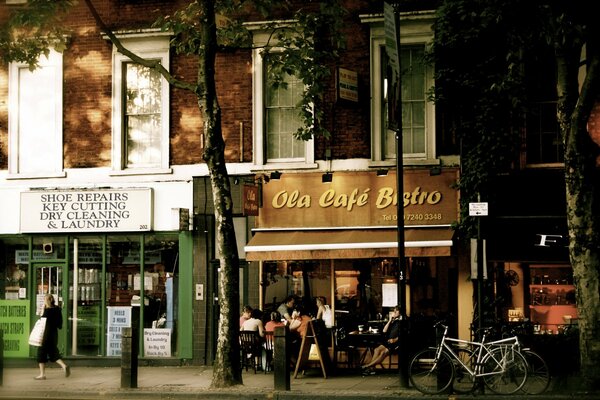 England. London. Café auf der Straße