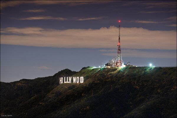 Signe Hollywood qui est visible la nuit