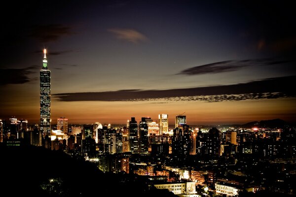Luces de la noche de Taiwán en Taipei
