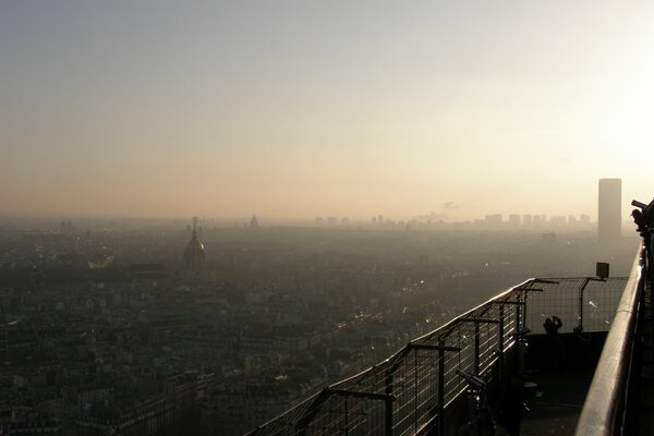 París vista de la ciudad desde las alturas