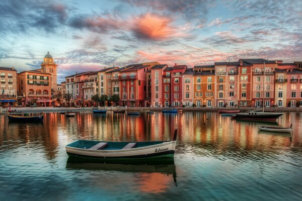 An evening in Florida on a speedboat