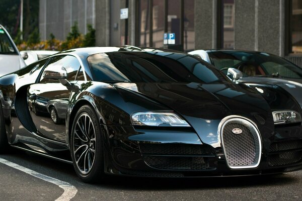 Bugatti super macchina sulla strada