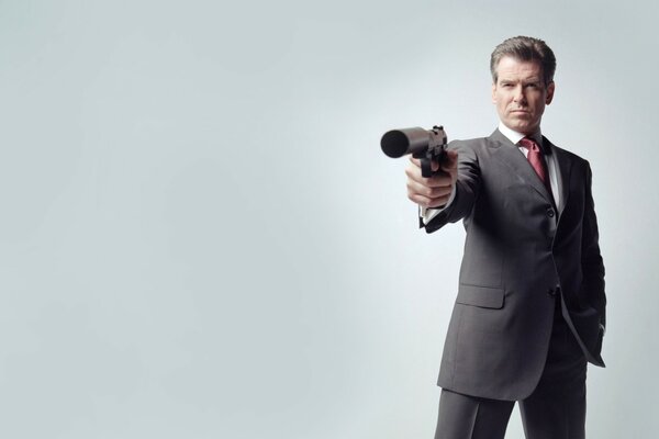 Fond d écran gris Pierce Brosnan