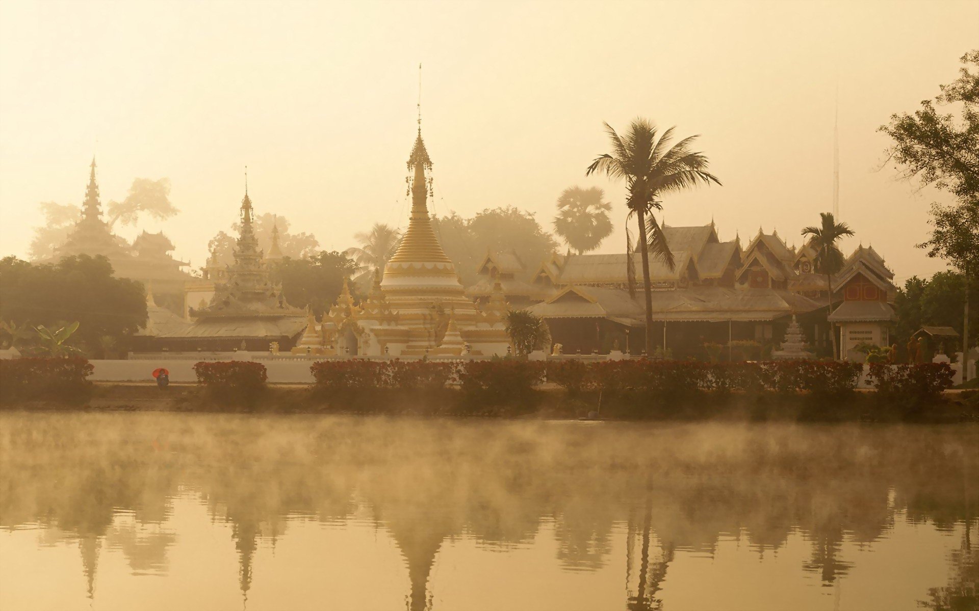 wat chong kham thailand golden triangle