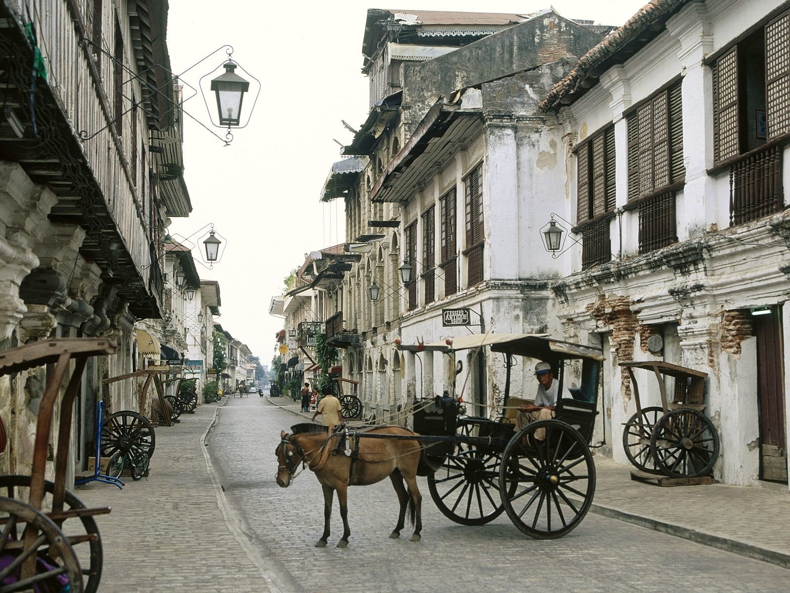 filippine strada carro