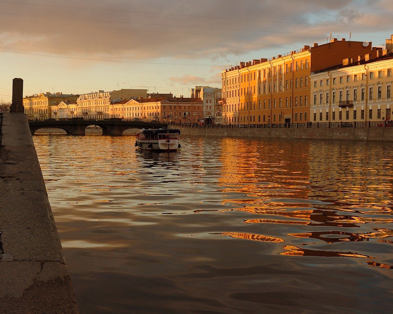 kanał łódź zachód słońca woda sankt petersburg peter