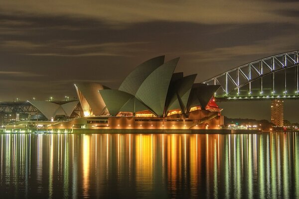 Gorgeous view of the Sydney Theatre building