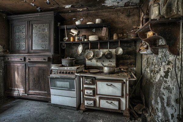 An old kitchen in an uninhabited house