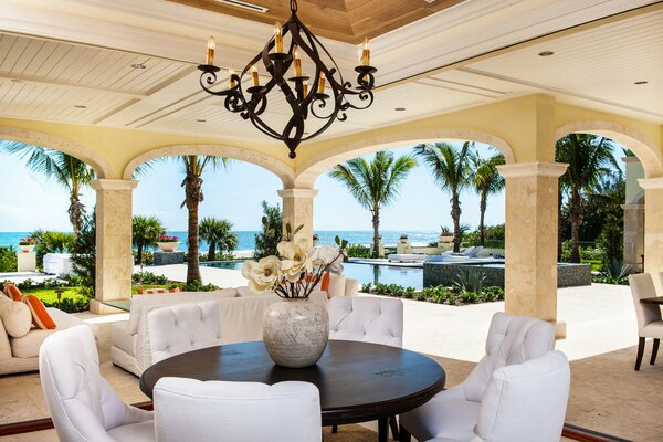 Prestigious terrace with ocean view