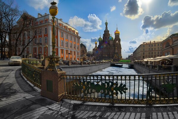 Die Kathedrale in St. Petersburg