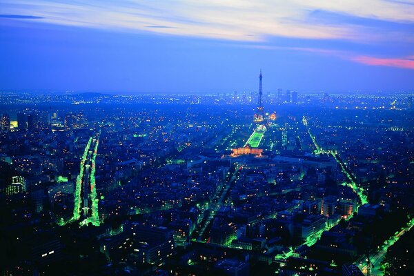 Nachtlichter, die Paris beleuchten