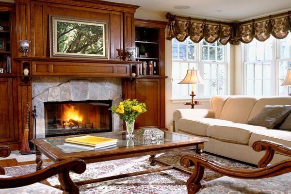 Discreet design of the living room with fireplace