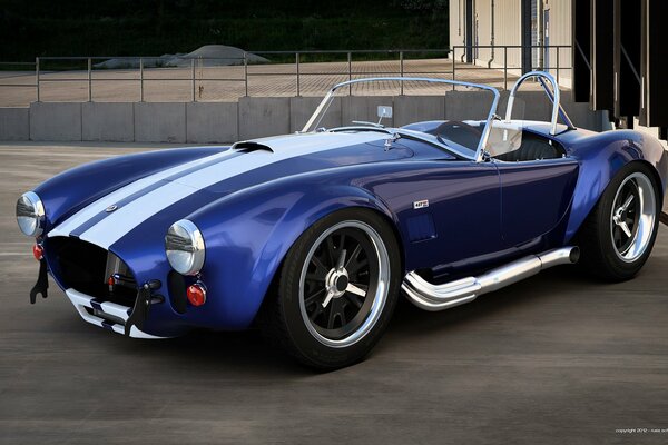 La leggendaria auto sportiva blu Shelby 427 Cobra