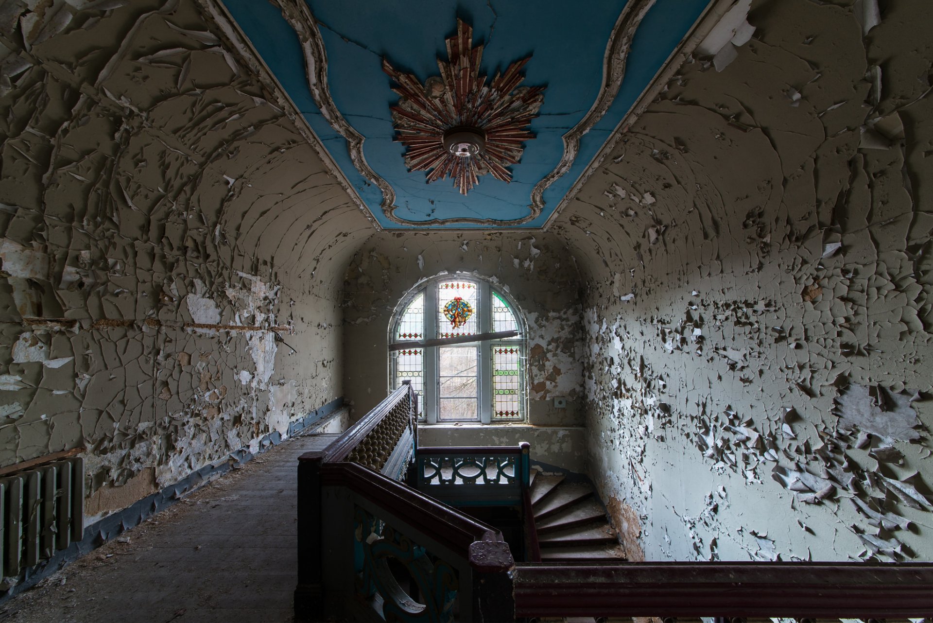 escalera ventana interior