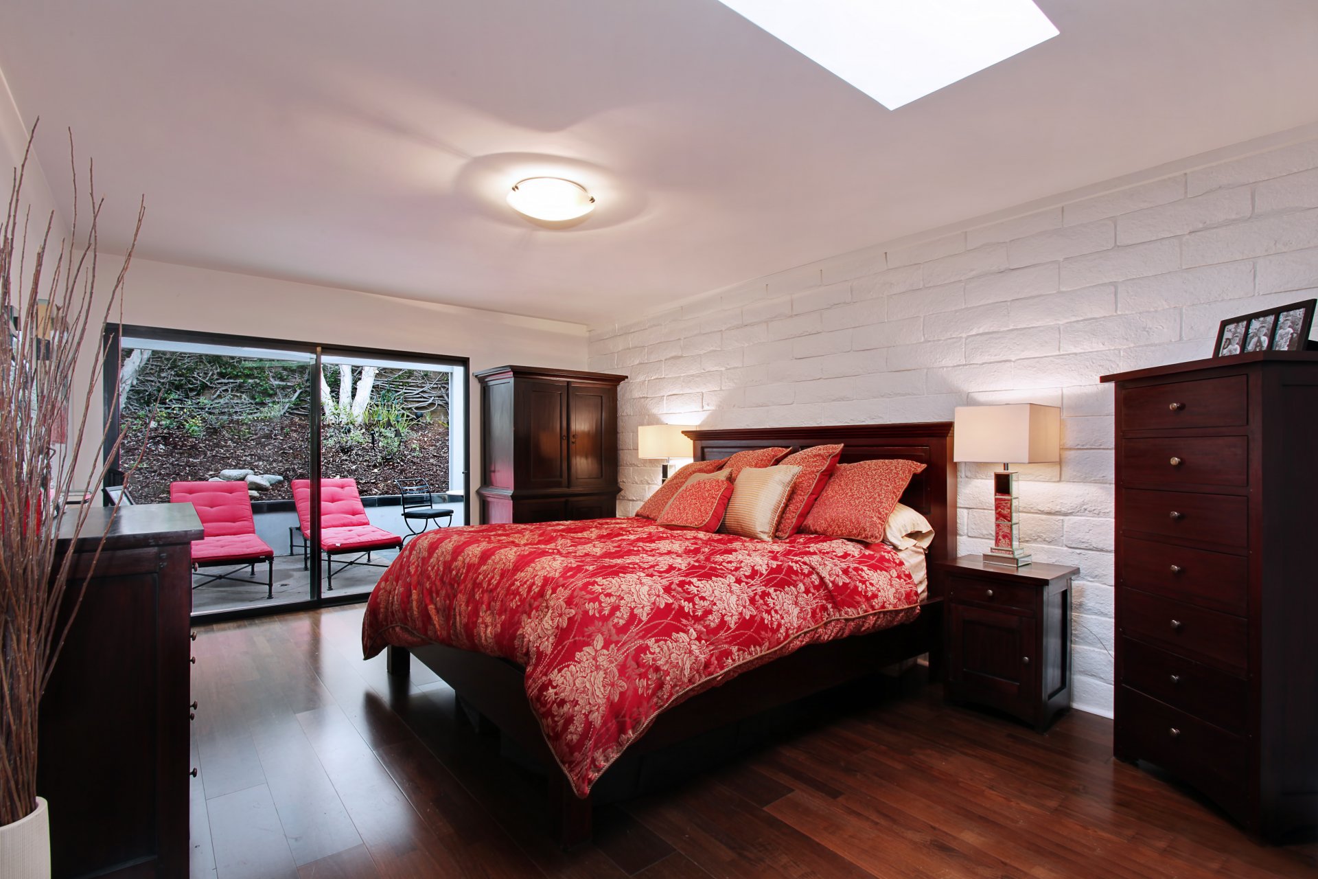 interior design bedroom bed pillow light photo