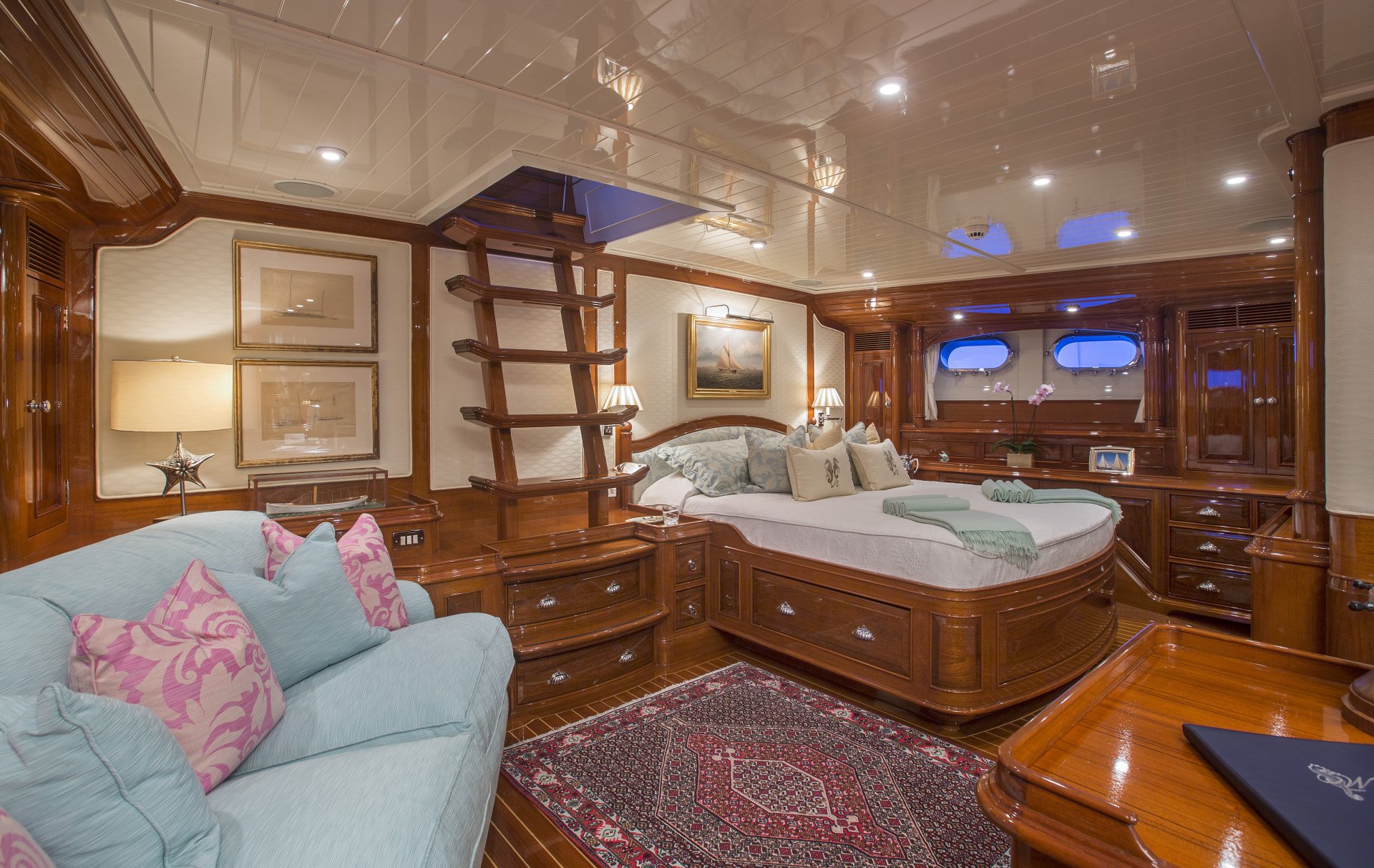 intérieur style design yacht suite cabine