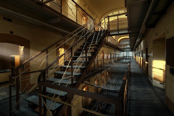 Ancienne prison abandonnée. Intérieurs